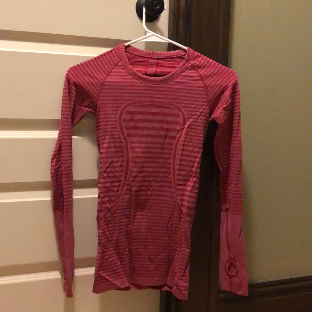 lululemon long sleeve top!!